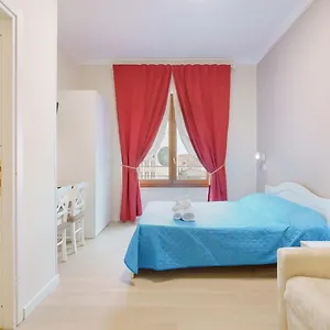 5 Stelle , Cagliari Italia